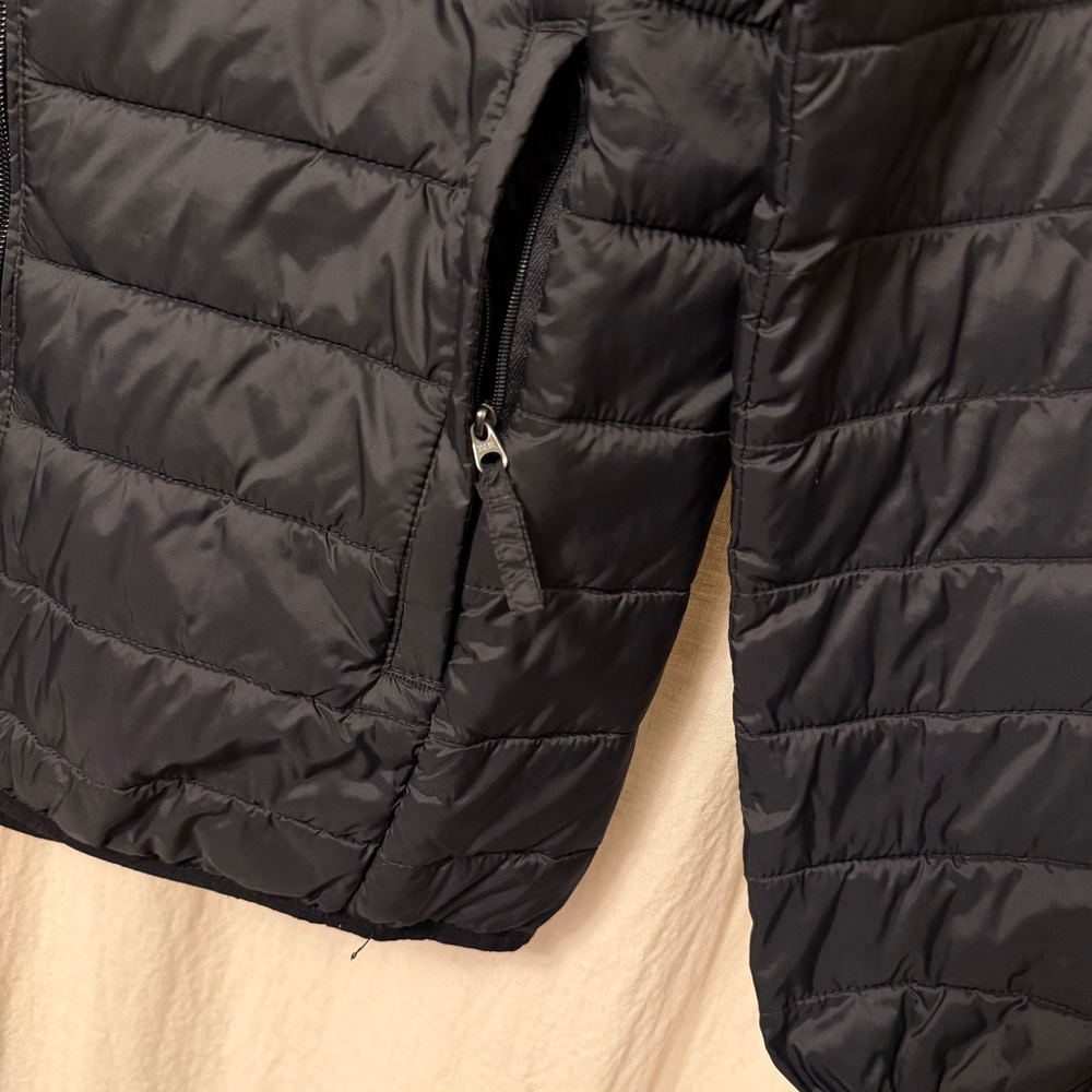 Amazon Essentials Puffer Jacket - Picture 7 of 9